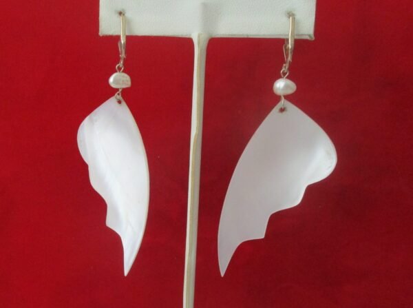 Pair of Vintage 3-Inch  Sterling Silver & Mother-of-Pearl Summer/Wedding Earrings - Image 6