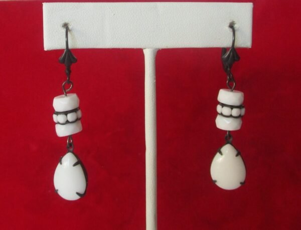 Pair of 2-Inch Vintage Milk Glass Earrings