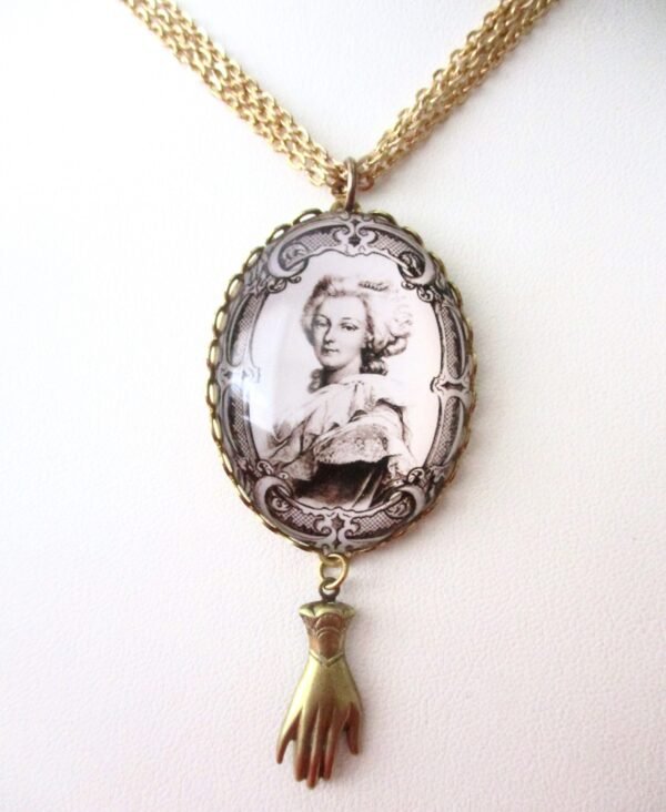 Vintage Madame Pompadour Cameo Necklace in Brass/Boho/Shabby Chic - Image 3