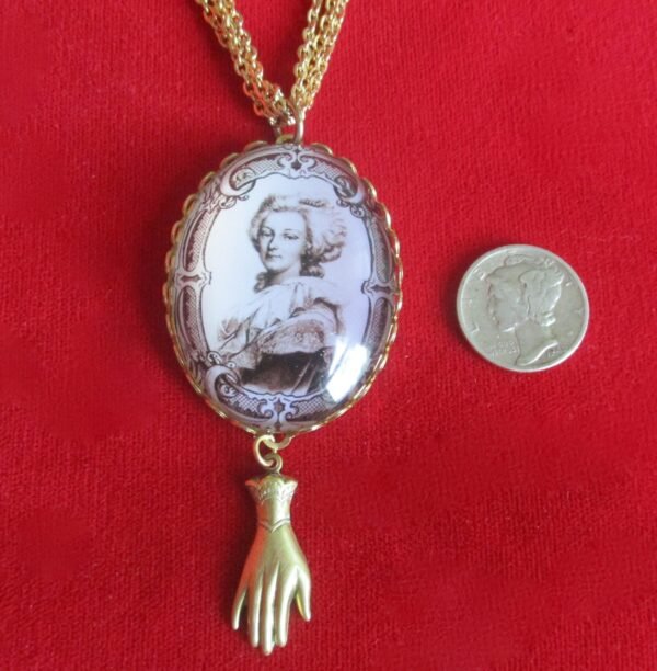 Vintage Madame Pompadour Cameo Necklace in Brass/Boho/Shabby Chic - Image 4