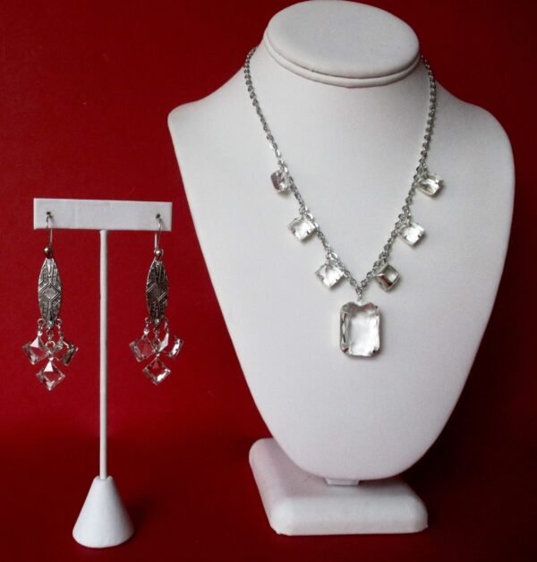 Jewelry Set:   Vintage Crystal Necklace With Matching Earrings/Boho/Wedding