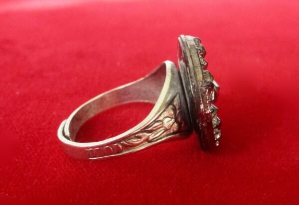 Vintage Adjustable Silver Tone Ring With Antique Bead - Image 5
