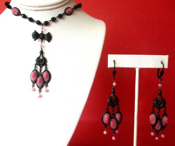 Vintage Jewelry Set: Victorian-Style Runway Choker/Necklace With Matching 3 1/4-Inch Cameo  Earrings/Boho/Steampunk