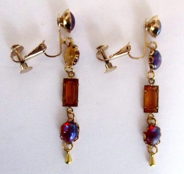 Pair of Vintage Screw Back Crystal Earrings - Image 5