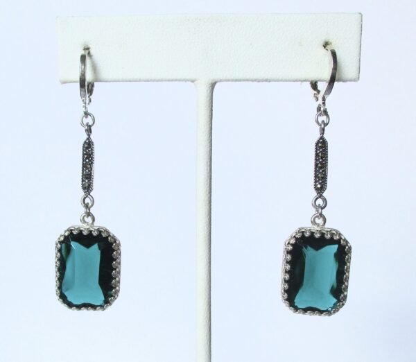 Vintage Jewelry Set: Sterling Silver &  Emerald Green Paste Necklace With Matching Earrings - Image 4