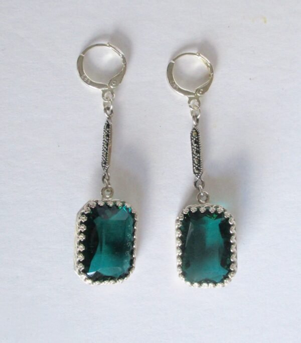Vintage Jewelry Set: Sterling Silver &  Emerald Green Paste Necklace With Matching Earrings - Image 7