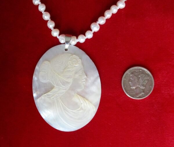 Vintage Cultured Pearl Necklace With Large Mother-of-Pearl Hand-Carved Pendant - Image 5