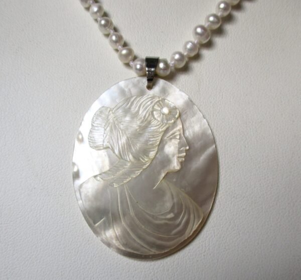 Vintage Cultured Pearl Necklace With Large Mother-of-Pearl Hand-Carved Pendant - Image 6