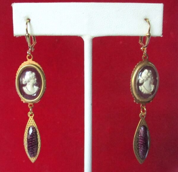 Antique Jewelry Set:  Brass &  Faceted Foiled Hand-Painted Glass Cameo Necklace With Matching Earrings/Boho - Image 6