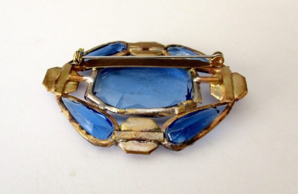 Vintage Large Clear & Opaque Blue Crystal Brooch Set in Brass from the 1940's - Image 5