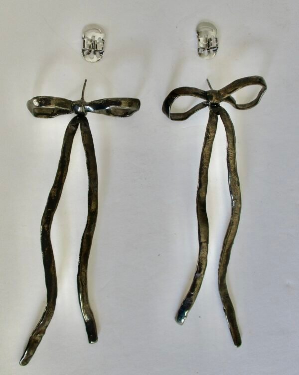 Pair of 4-Inch Gunmetal Bow Runway Earrings - Image 7
