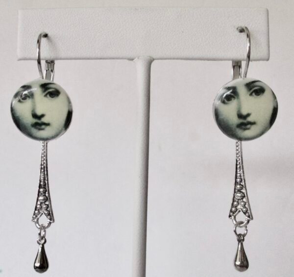 Pair of Vintage Portrait Earrings With Stenciling & Omega Backs - Image 4