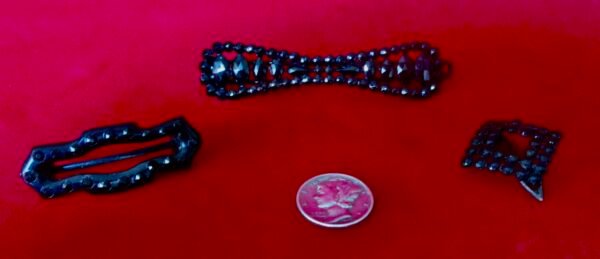 Antique Set of (3) French Jet Black Barrettes - Image 4