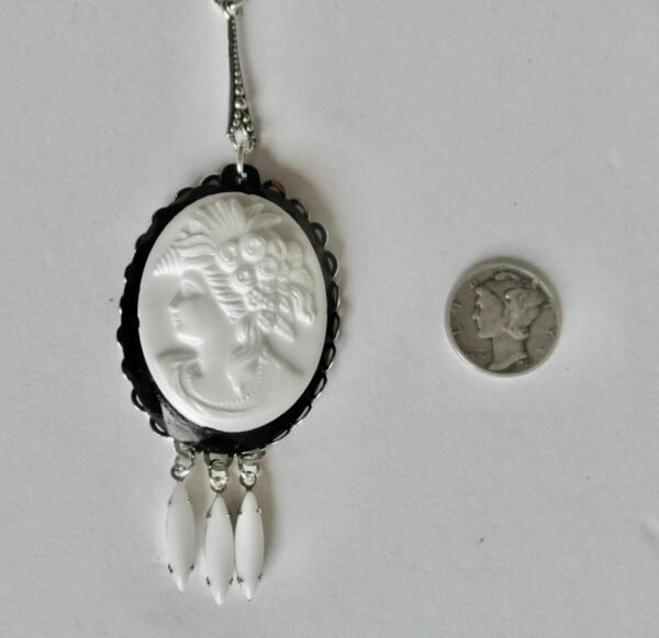 Vintage White Cameo Necklace With 5-Strand Silver Chain - Image 5